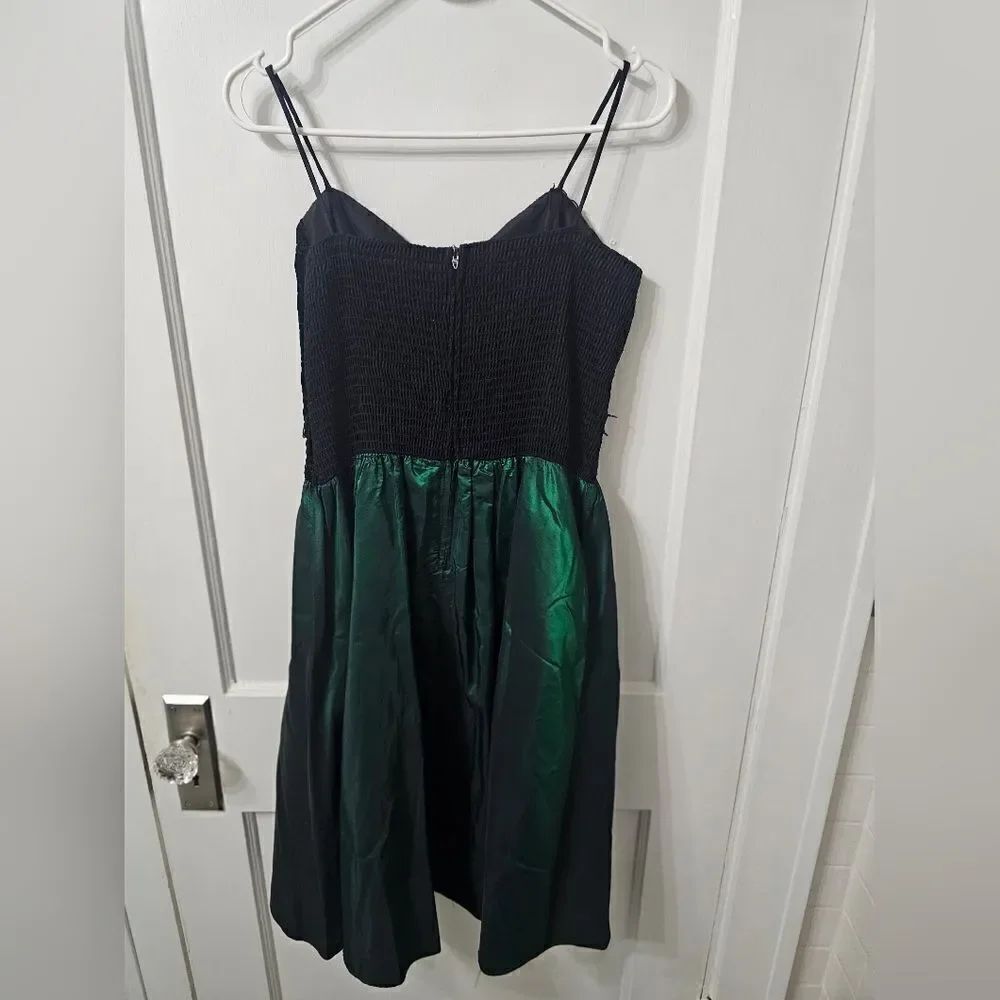 Vintage Scarlet nite dress. Black velvet top with emerald green skirt sz 9/10 - Picture 4 of 4